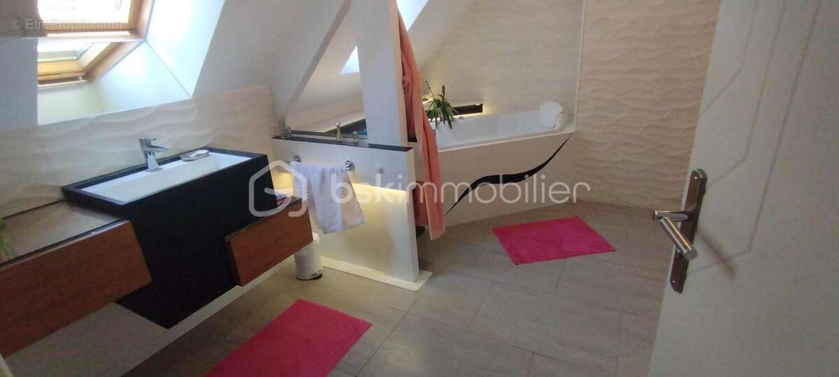 Maison à SOISY-SUR-SEINE