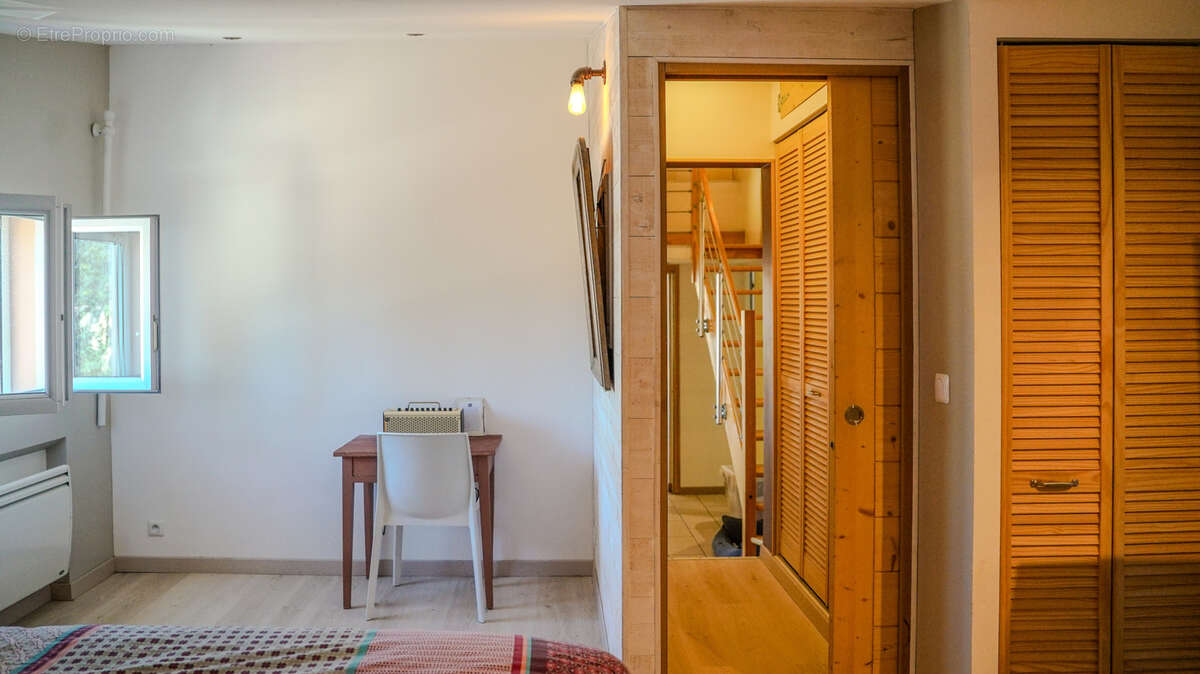 Appartement à LE CRES