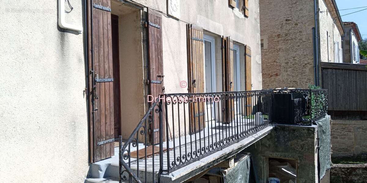Maison à CAMIRAN