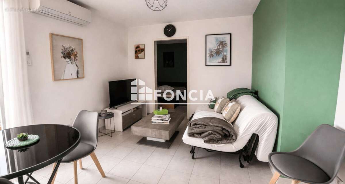 Appartement à HYERES