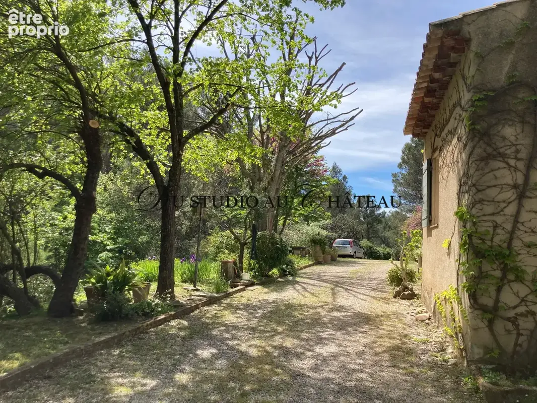 Aix en Provence, belle bastide traditionnelle avec garage sur  5000M2 sans vis-à-vis, la campagne à la ville - photo 12