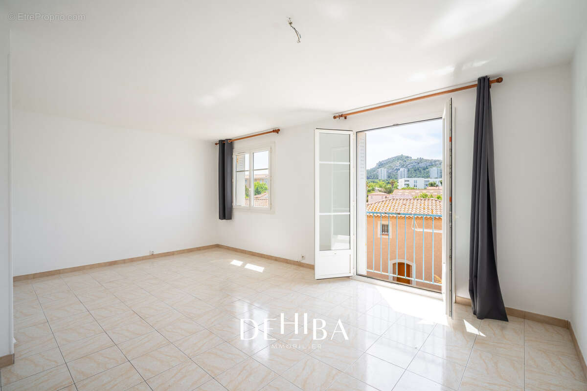 Appartement à MARSEILLE-8E