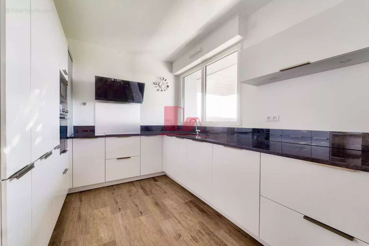 Appartement à ISSY-LES-MOULINEAUX