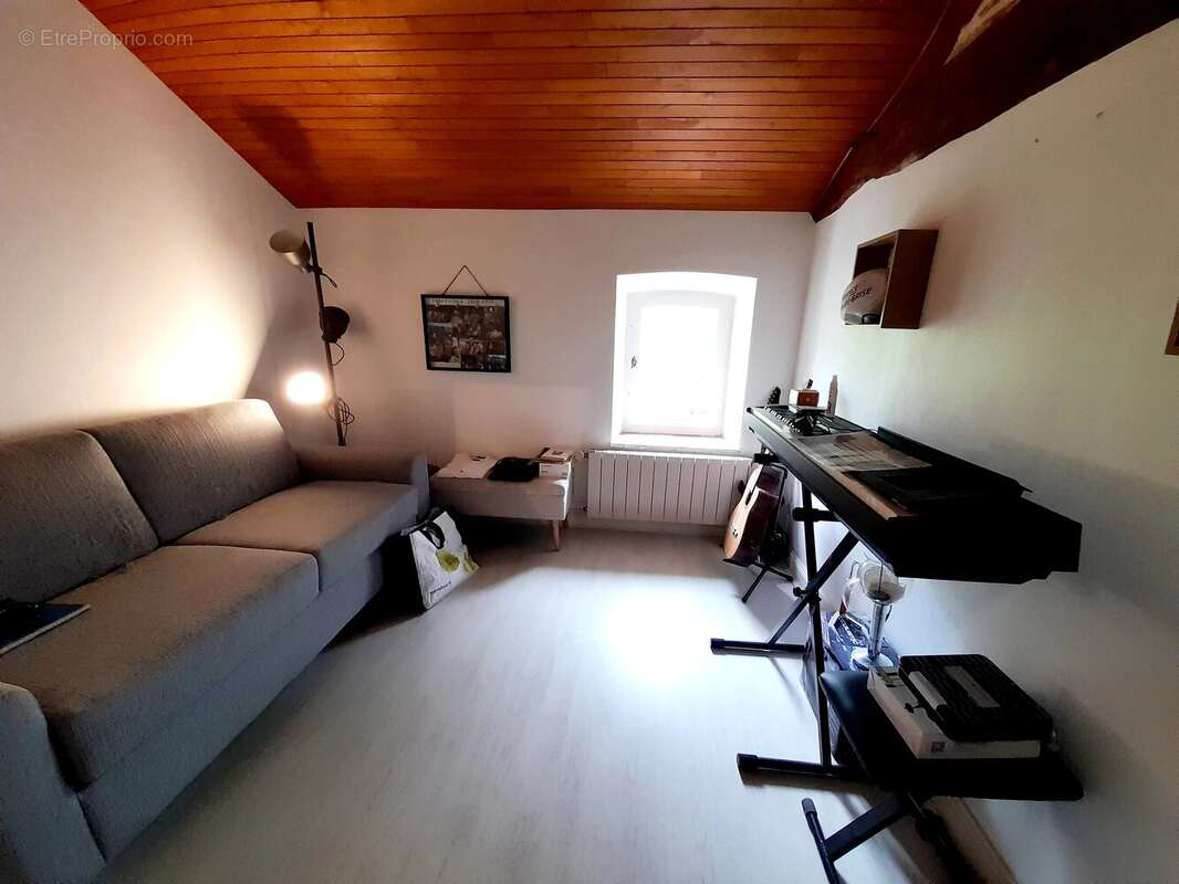 Maison à SAINT-BARTHELEMY-D'AGENAIS