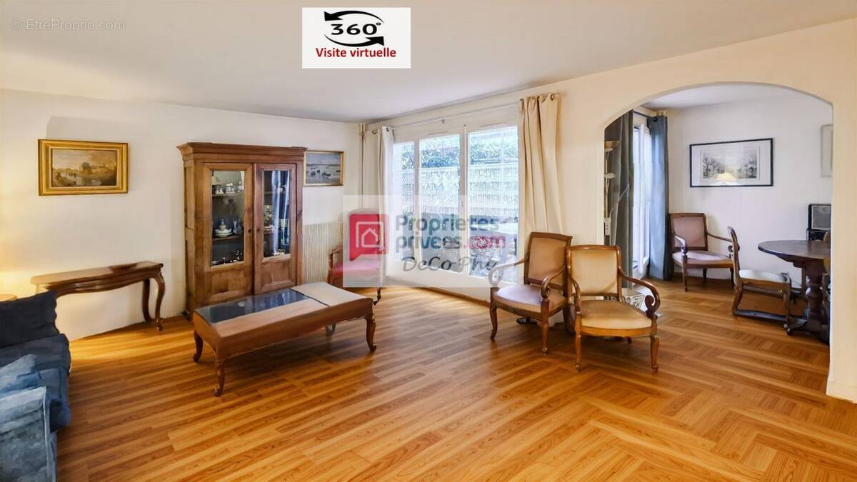 Appartement à VERSAILLES