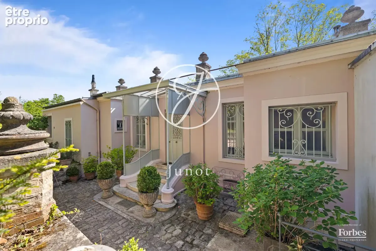 Chatou - BORDS DE SEINE - Maison - 3 chambres - 201m² - Terrain 397m². - photo 3