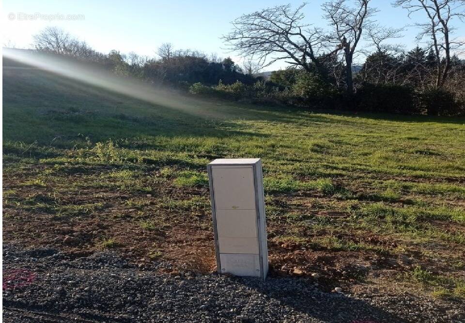 Terrain à COUFFOULENS