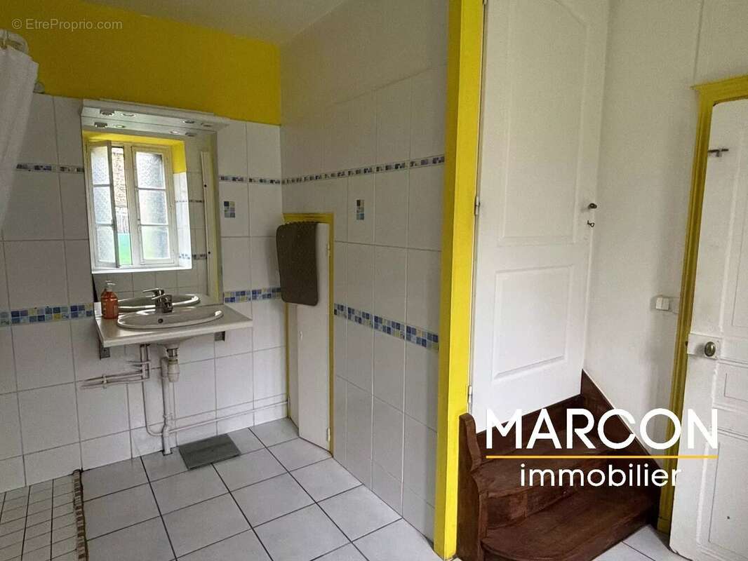 Maison à LE GRAND-BOURG