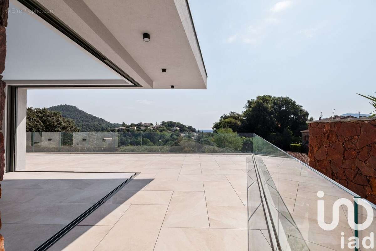 Photo 2 - Appartement à LES ADRETS-DE-L&#039;ESTEREL