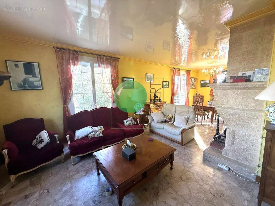 Maison à BALLANCOURT-SUR-ESSONNE