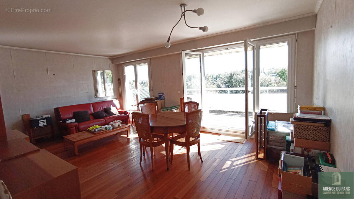 Appartement à VILLE-D'AVRAY