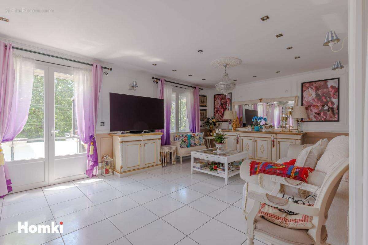 Appartement à SAINT-SYMPHORIEN-D'OZON