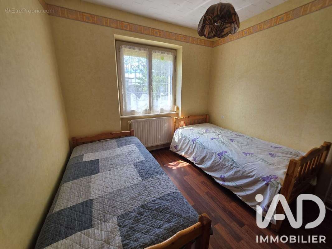 Maison 96 m² à Anchenoncourt-Et-Chazel  - photo 9