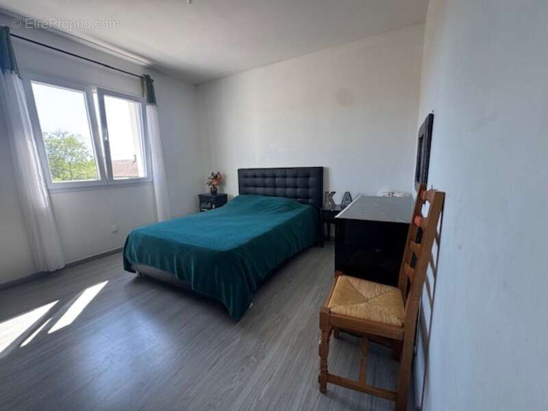 Maison à SAINT-HILAIRE-DE-BRETHMAS