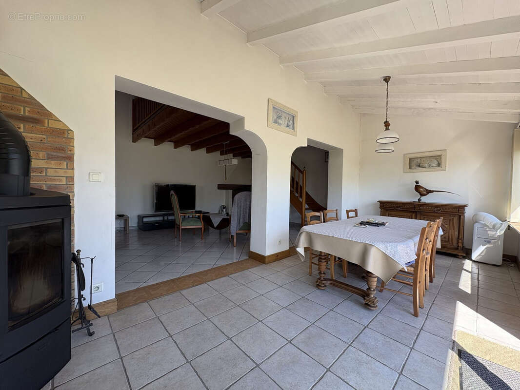 Maison à L'ILE-D'ELLE