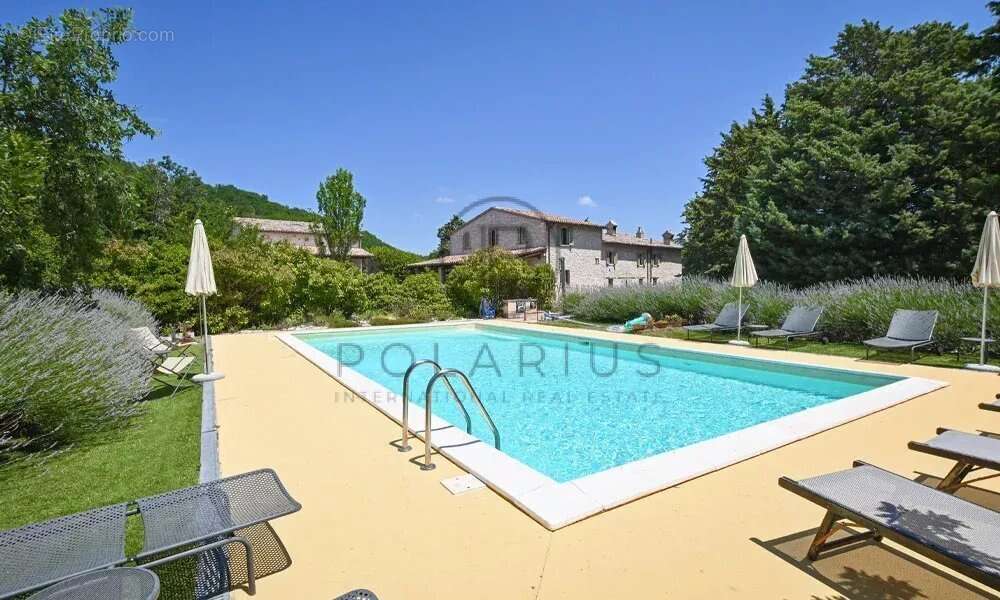 Ferme restaurée du XVIIIe siècle avec 6 chambres + 3 appartements pour invités sur 27 hectares près de Cagli, Marches. Piscine,  - photo 16
