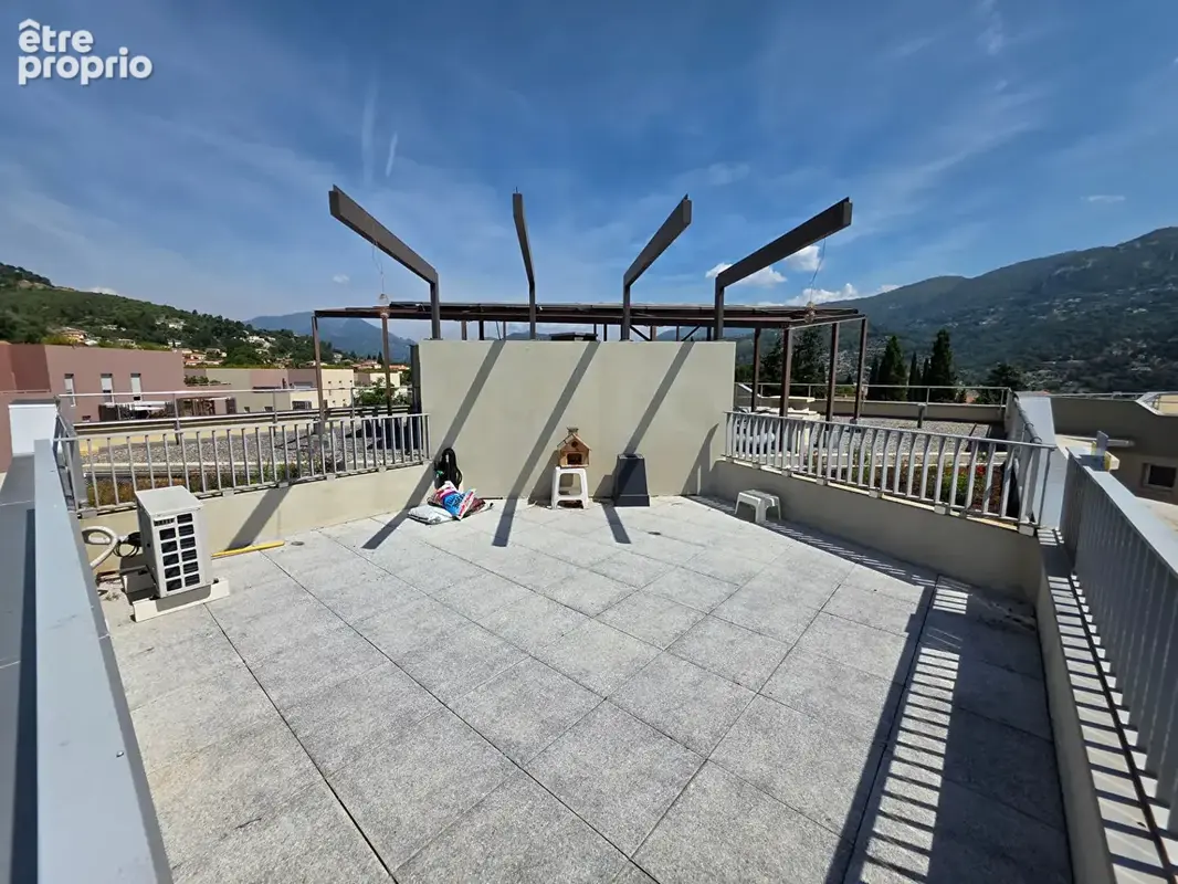 Super et rare Appartement 4 pièces  80 m2 dernier étage , 4 terrasses + 2 parkings CARROS LES PLANS - photo 6