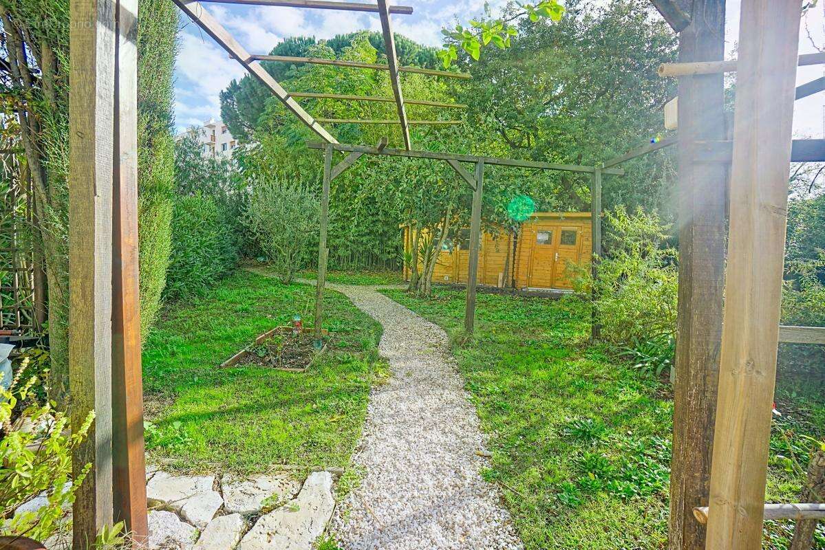 Appartement à LE CANNET