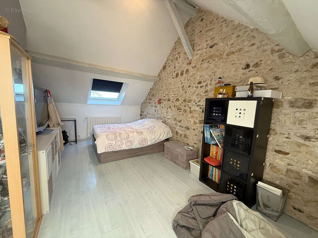 Maison à HOUDAN