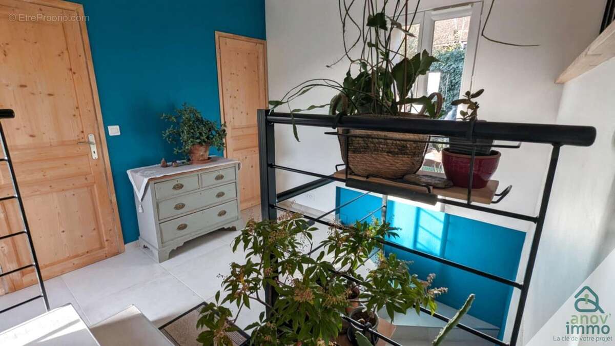 Maison à SAINT-ETIENNE-DE-CROSSEY