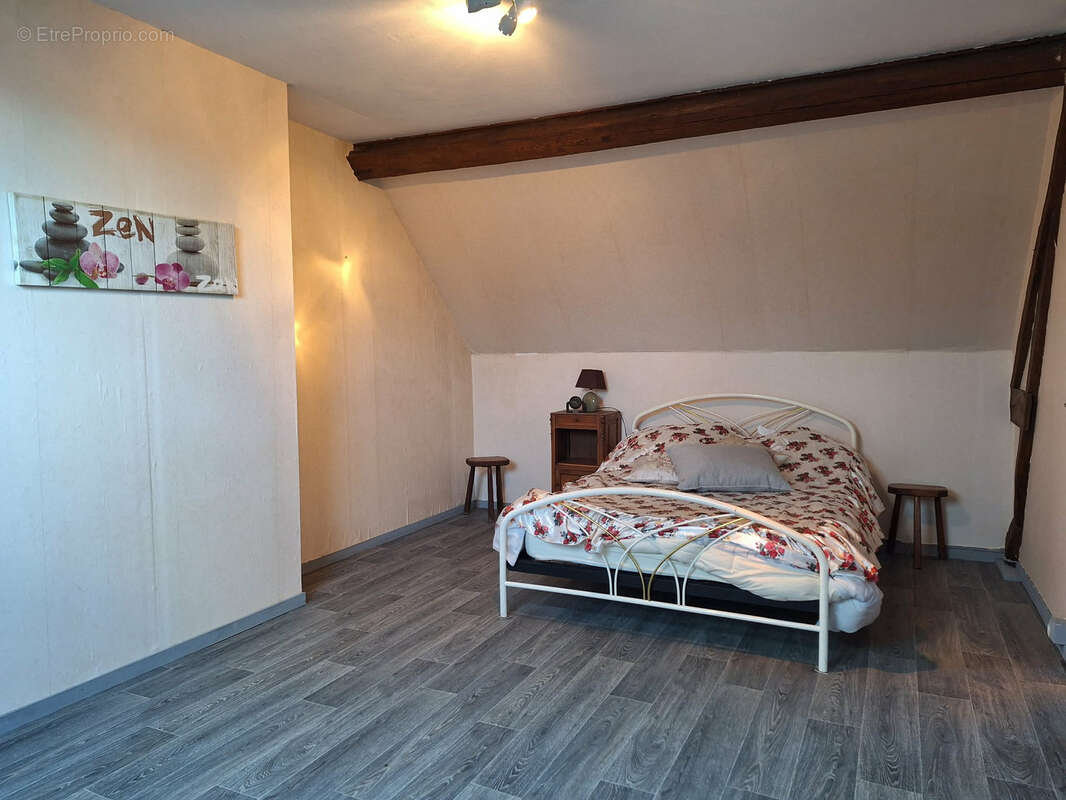 Maison à SAINT-MARTIN-AUX-BUNEAUX