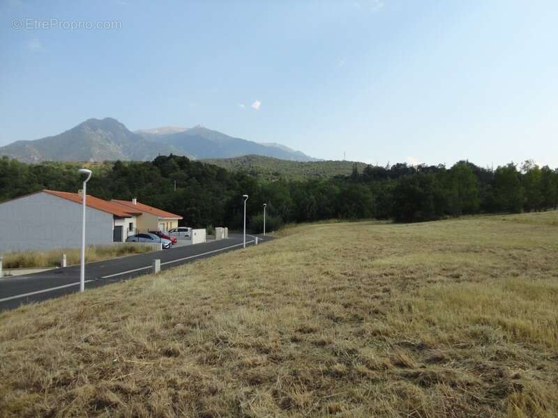 Dpt Pyrénées Orientales (66), à vendre PRADES Terrain constructible 225 m², 2 faces, libre constructeur - photo 5