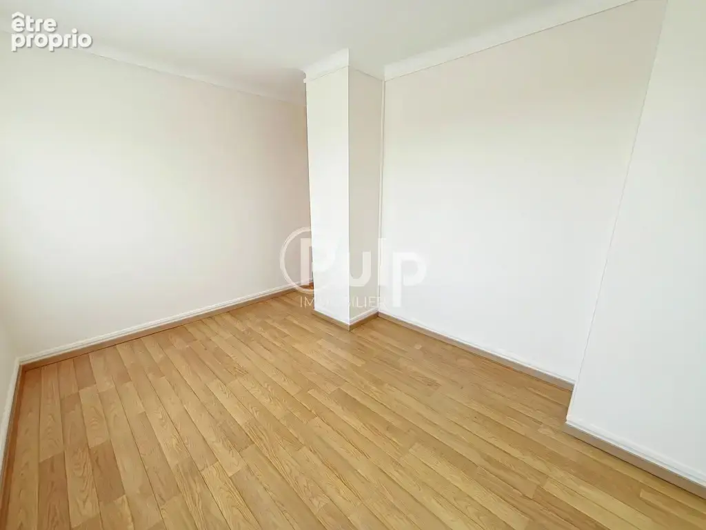 MOUVAUX Centre — Appartement en exclusivité, tout à pied & tram Trois Suisses - photo 6