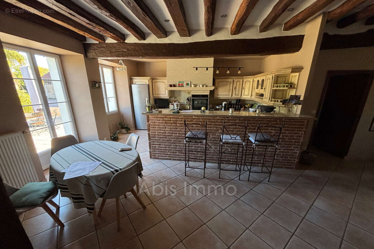 Maison à BEAUVILLIERS