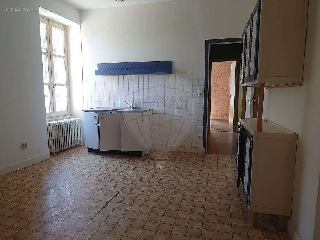 Maison à LUZY