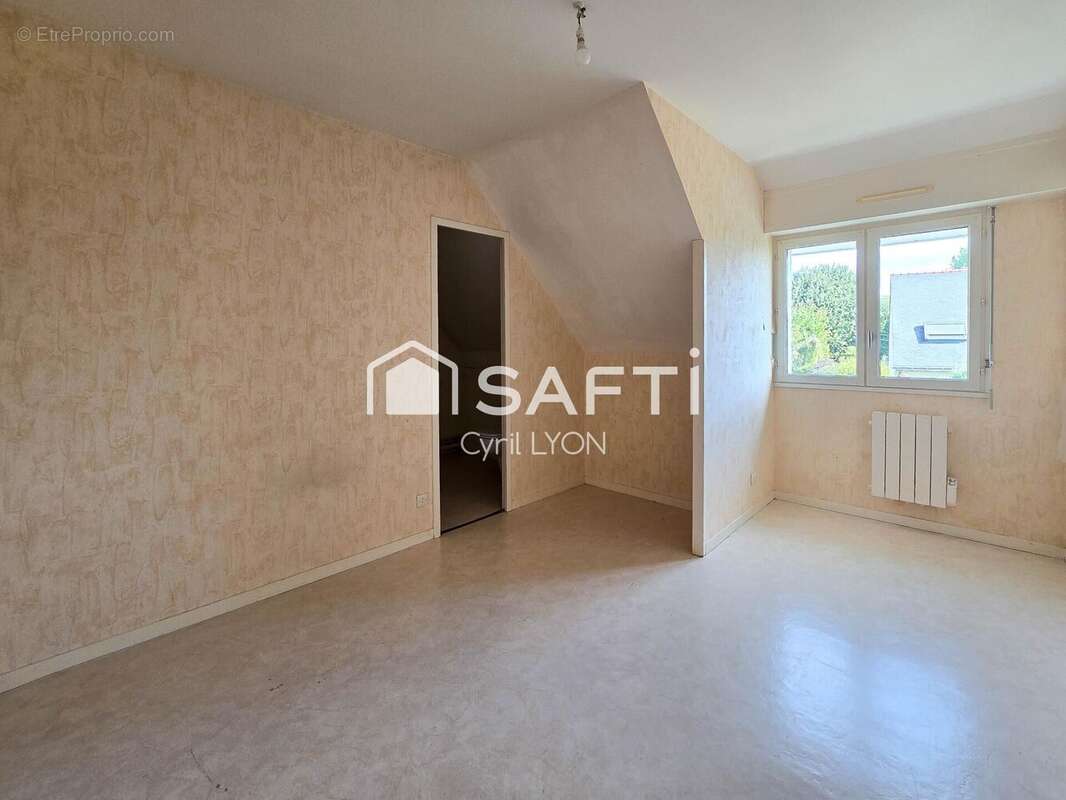 Maison 103 m² à Gennes  - photo 7