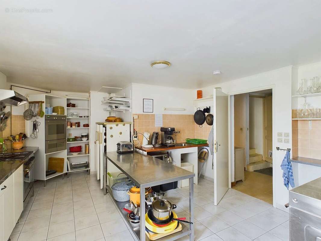 Maison à SAINT-JEAN-D'ANGELY