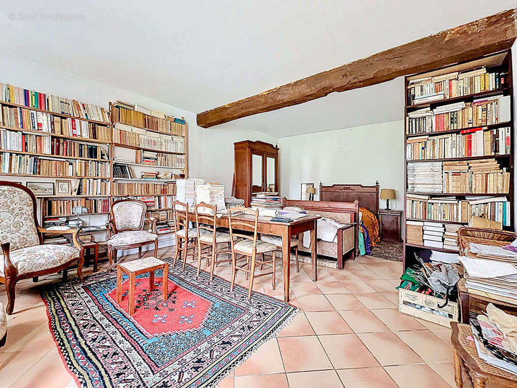 Maison à VER-LES-CHARTRES