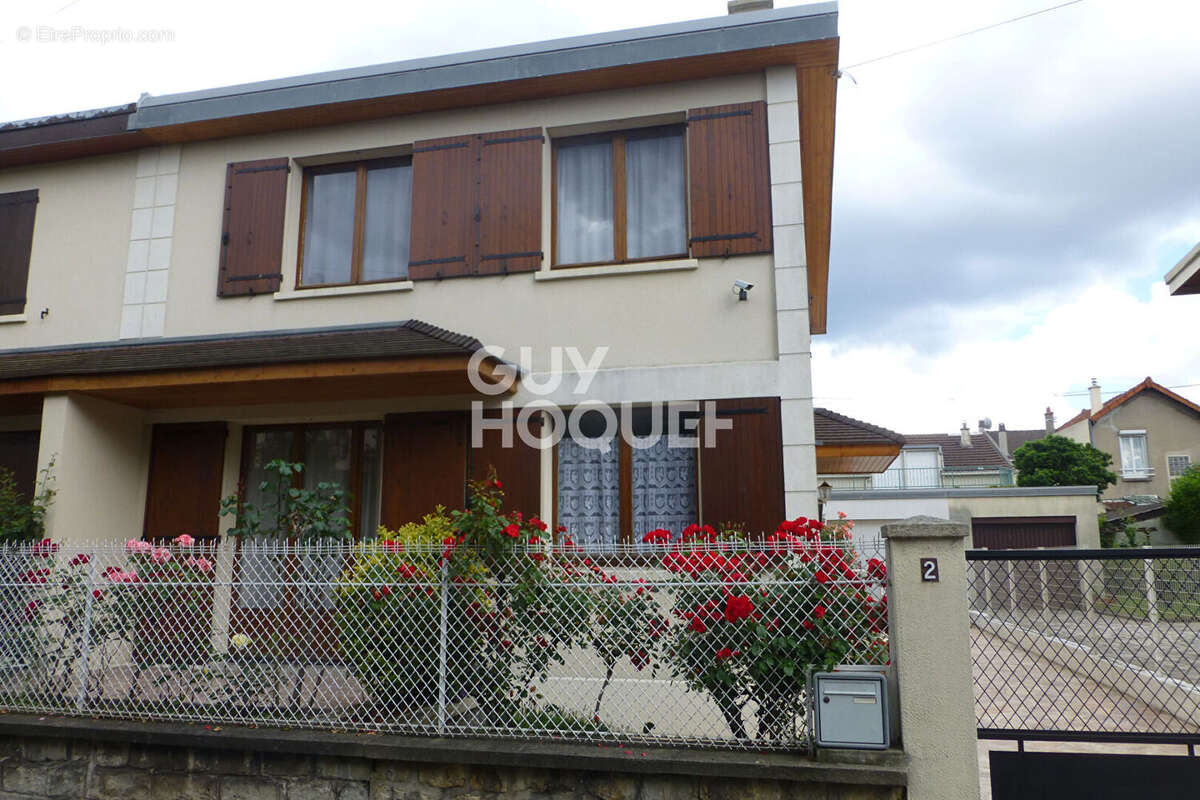 Maison à LE BOURGET