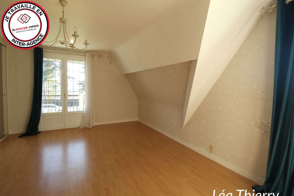 Maison à FRENEUSE