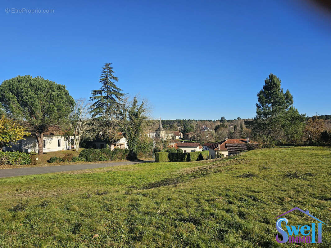 Terrain à LEVIGNACQ