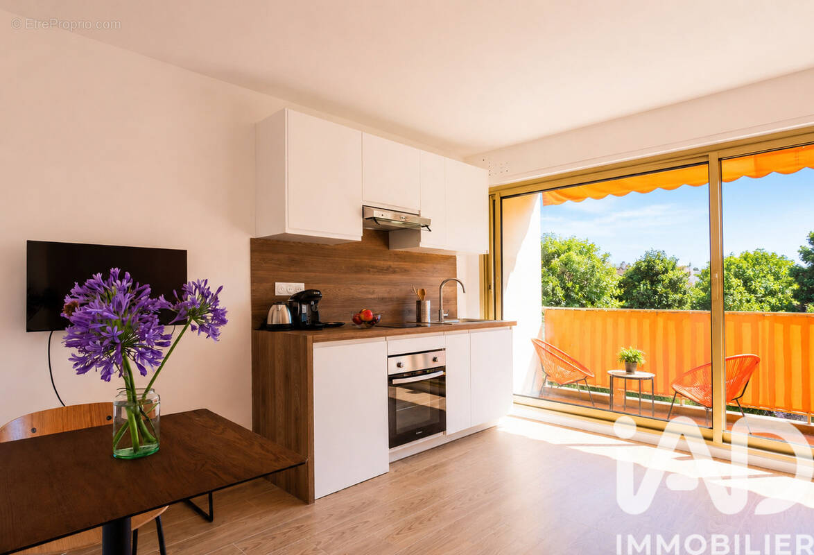 Photo 1 - Appartement à ROQUEBRUNE-CAP-MARTIN