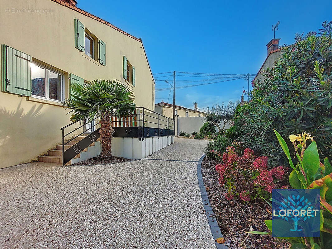 Maison à CHANTONNAY