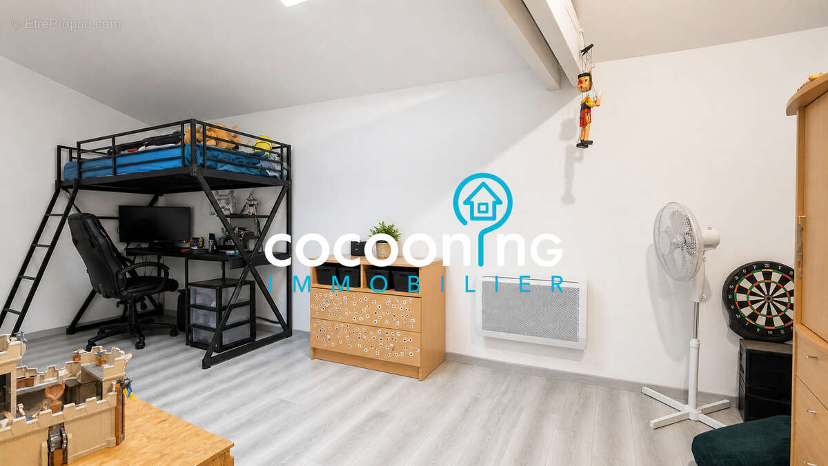 Ensemble immobilier comprenant deux logements d’habitation et une cellule commerciale - photo 11