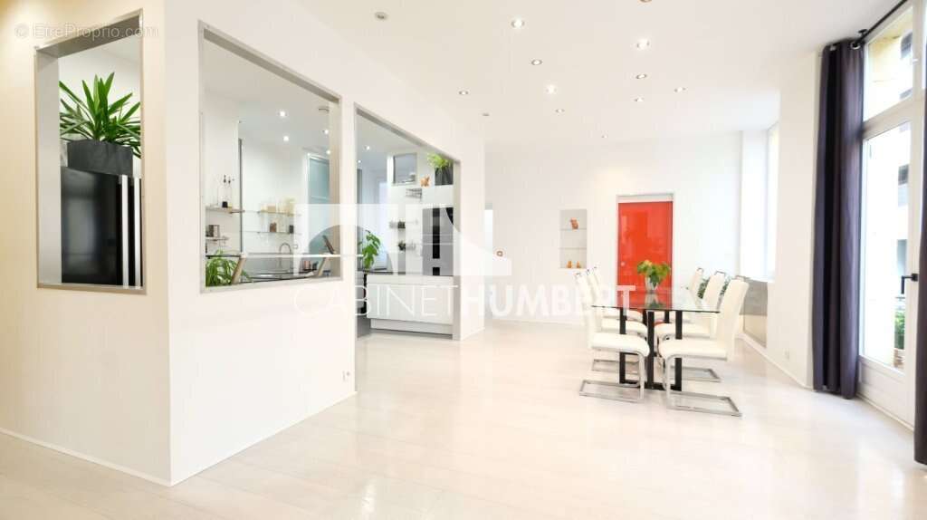 Appartement à SAINT-ETIENNE