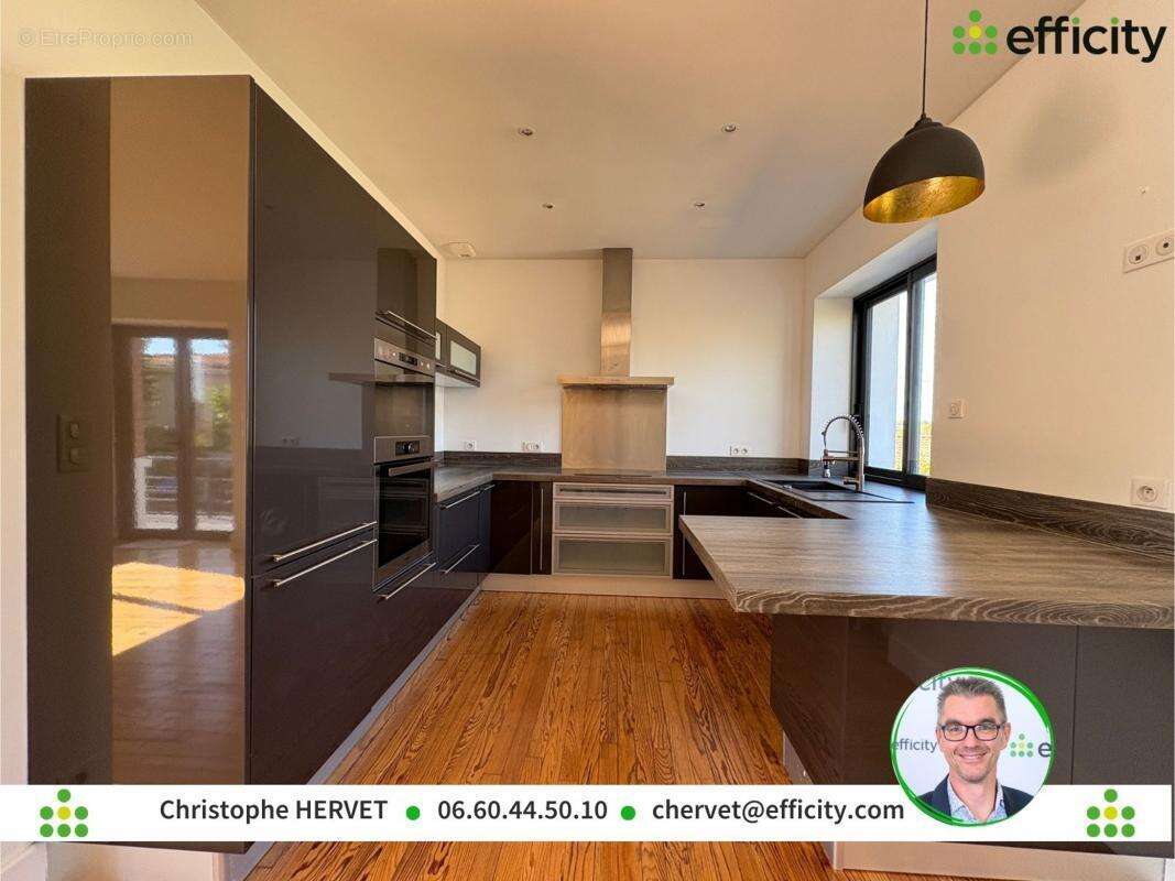 Maison à RUELLE-SUR-TOUVRE