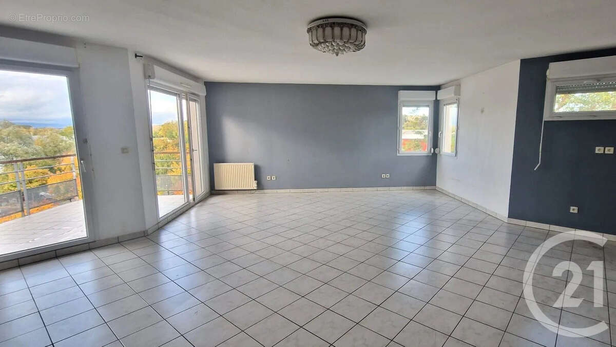 Appartement à JASSANS-RIOTTIER