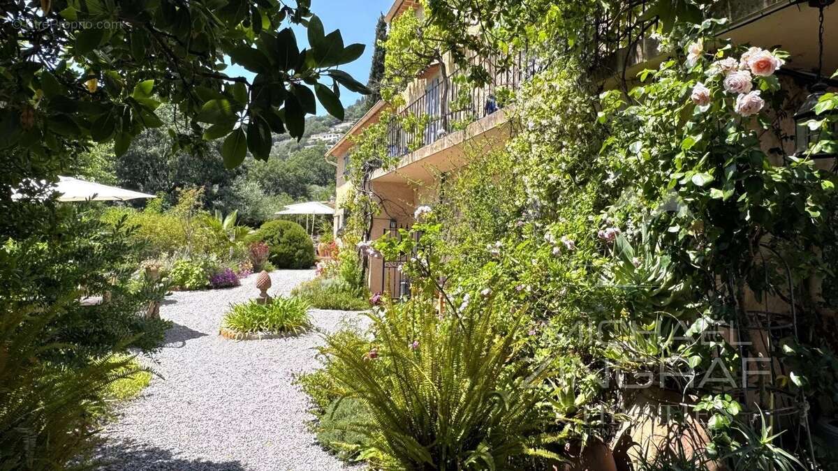 Maison à SPERACEDES