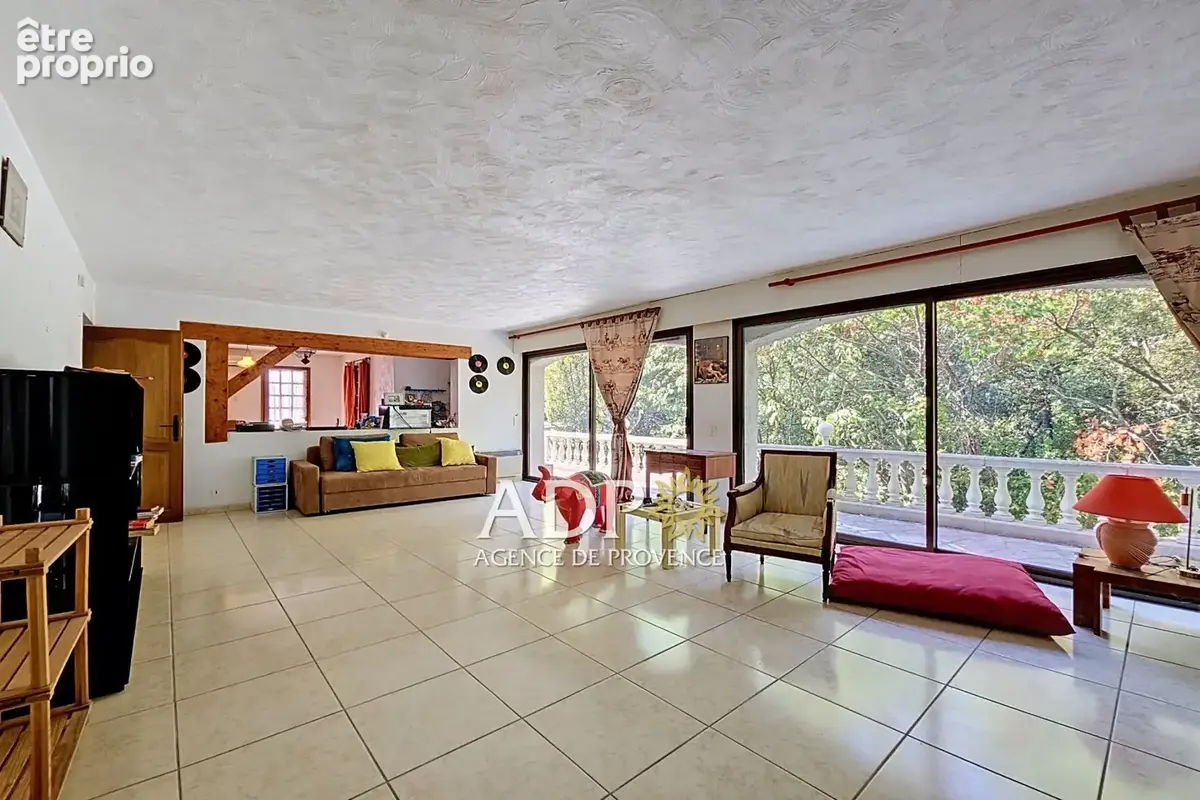 Maison 7 pièces 237 m² à vendre à Grasse (06130) - photo 3