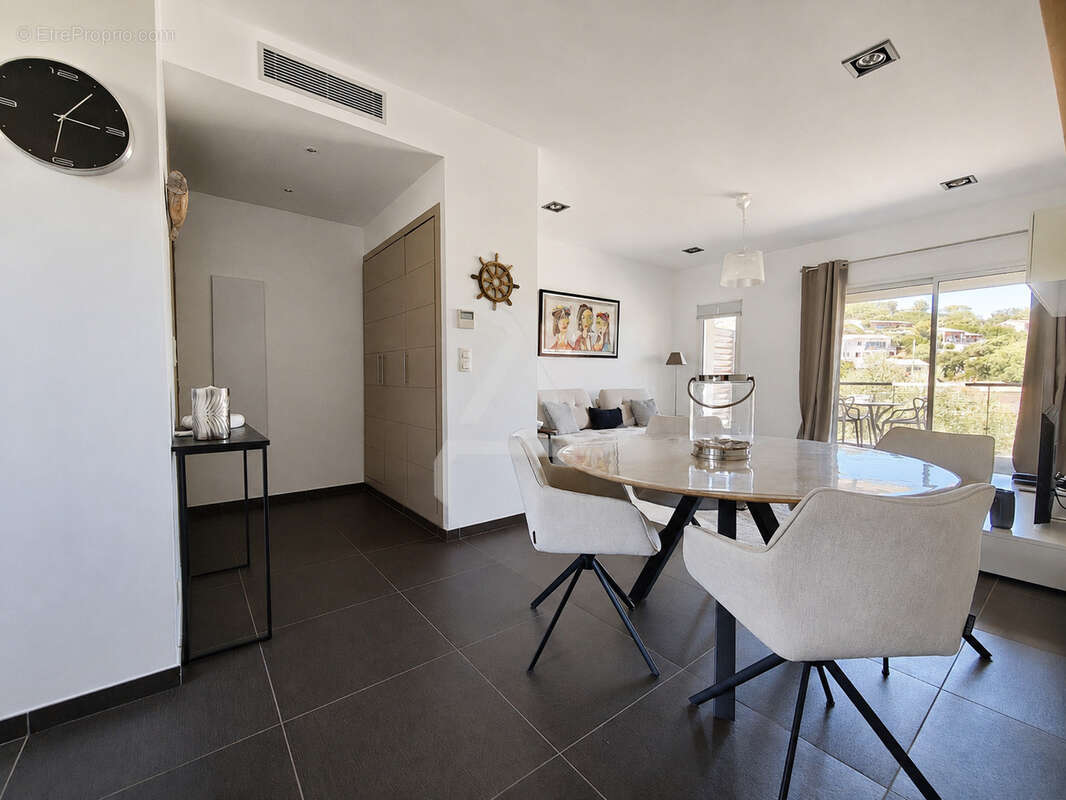 Situé à deux pas de la plage, charmant t2 avec terrasse de 22m2 - photo 4