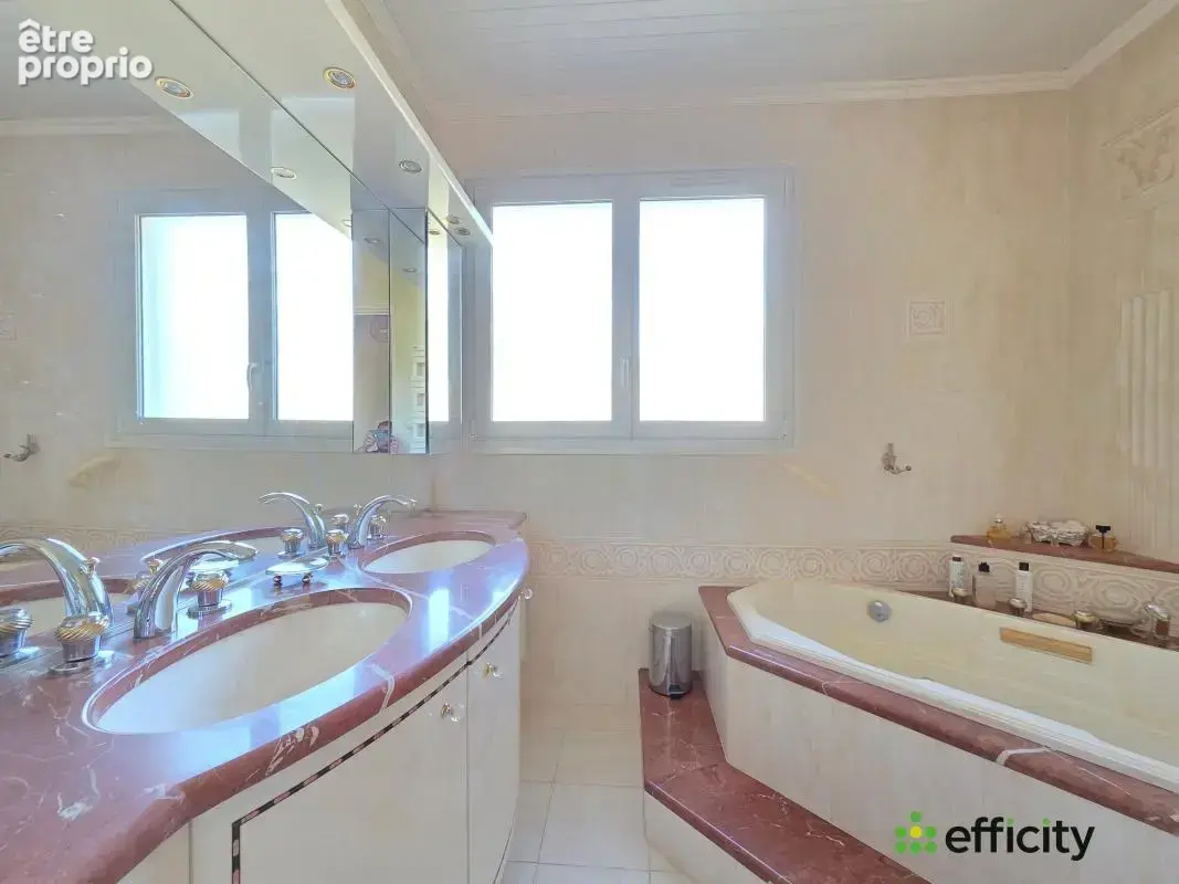 Maison 150 m² à Oraison  - photo 7