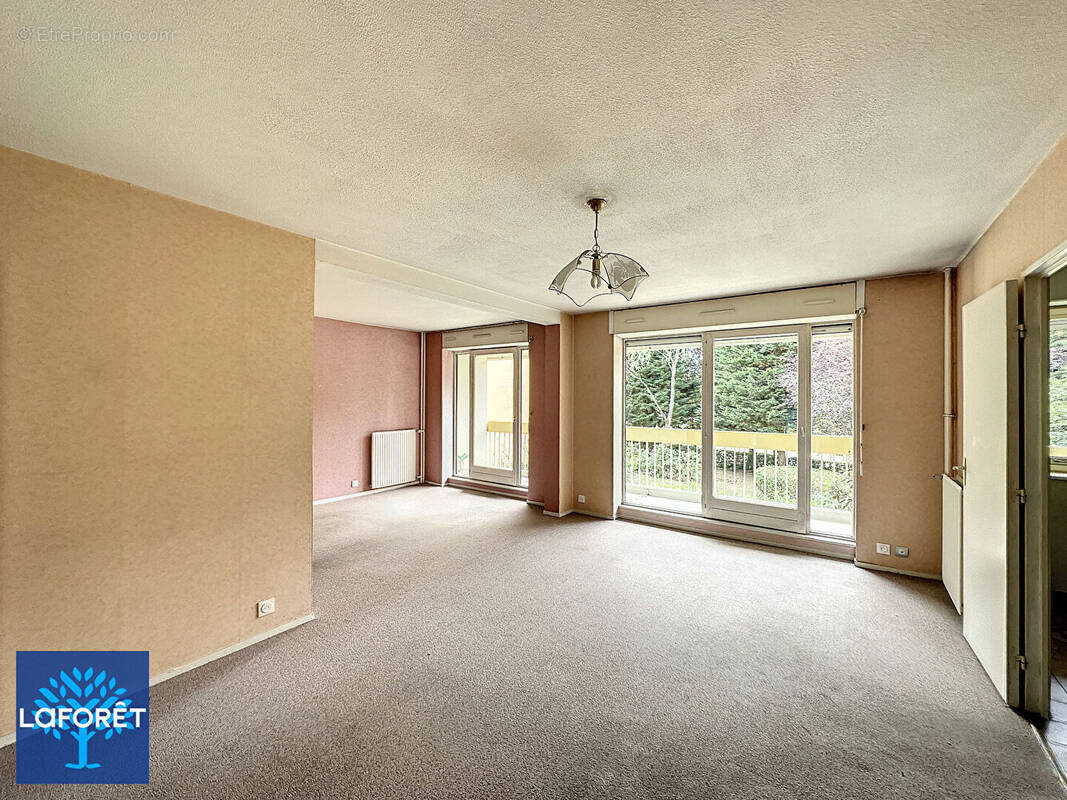 Appartement à ELANCOURT