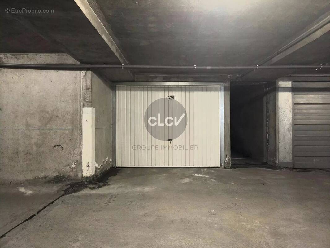 Parking à LYON-7E