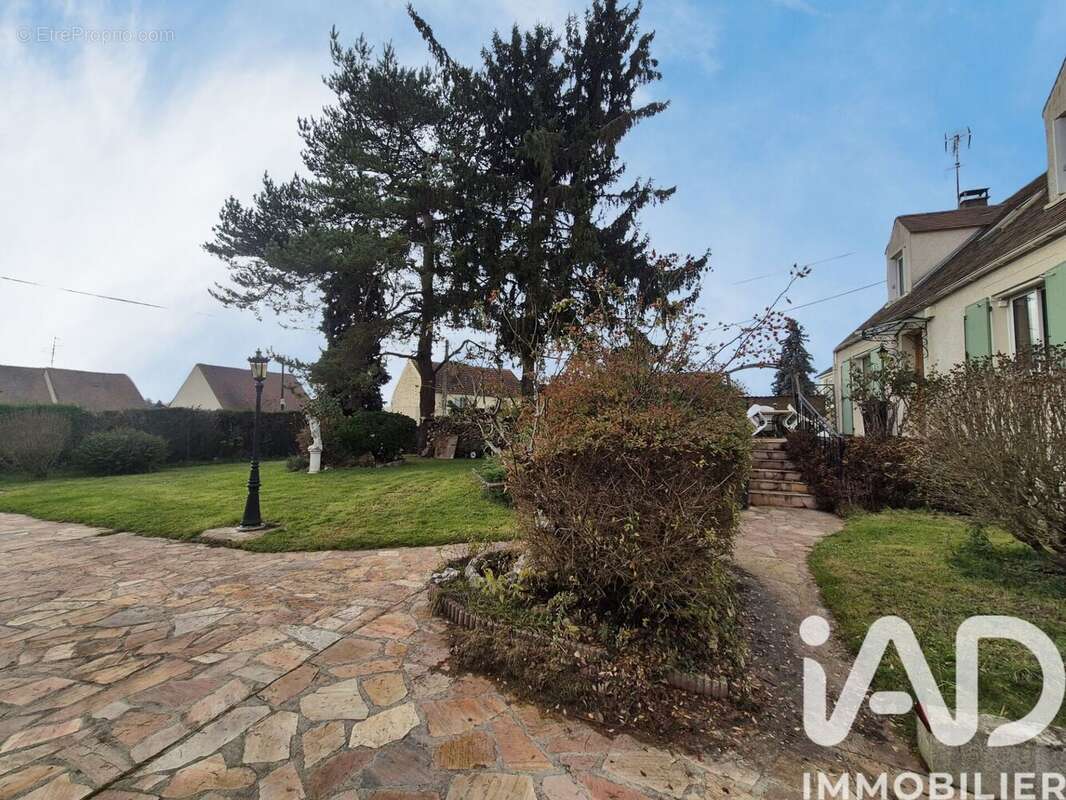 Photo 2 - Maison à BERNAY-VILBERT