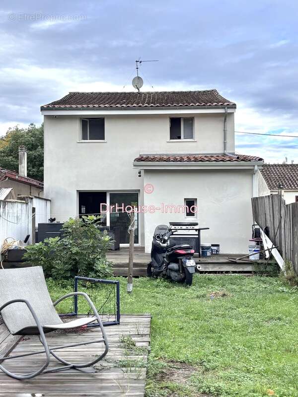 Maison à VILLENAVE-D'ORNON