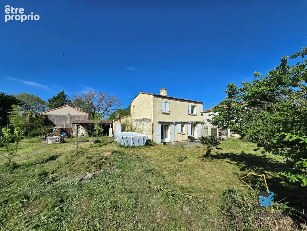 Maison à MONTAIGU